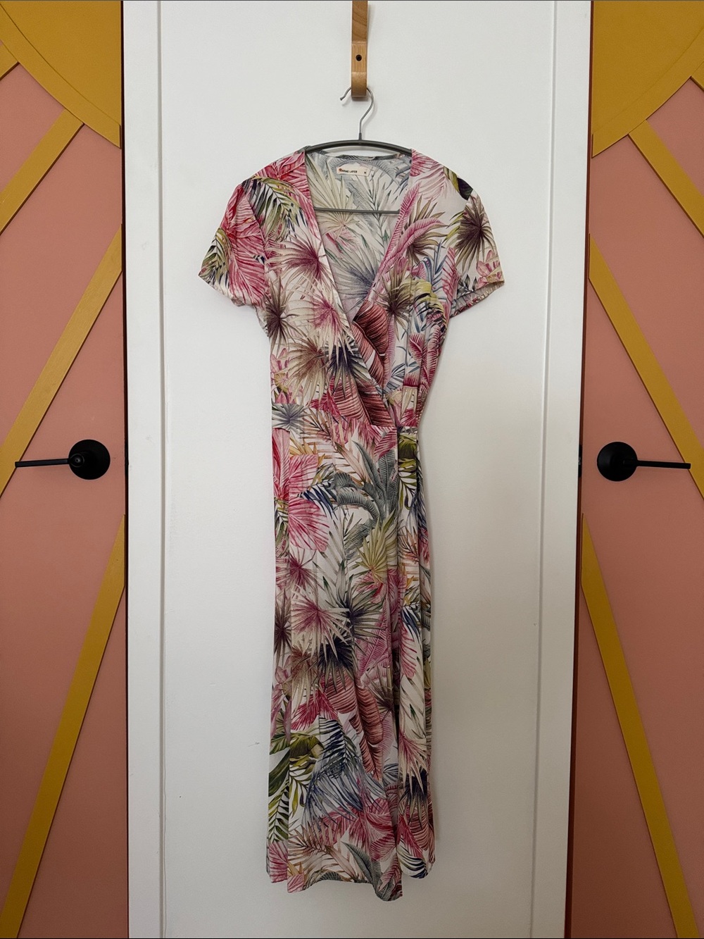 Marine Layer Emlyn Midi Wrap Dress Tropical Palm Leaves M Medium - Picture 4 of 6